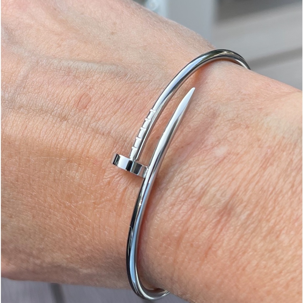 Stunning  bracelet. Stainless steel high-quality.